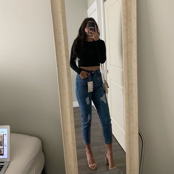 Brand new Distressed mom jeans - Picture 5 of 7